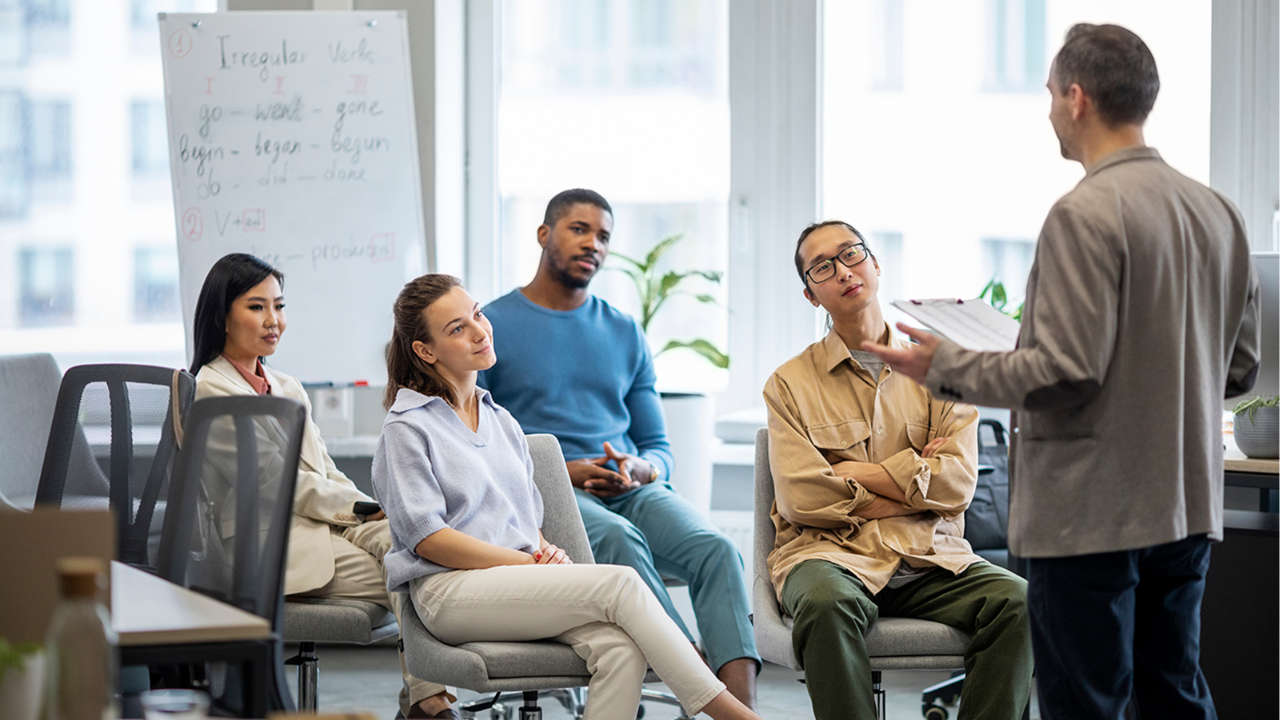 Espaços de aprendizagem corporativa: mobiliário que favorece treinamentos e workshops