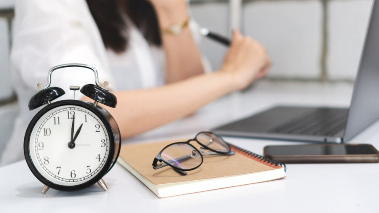 Descubra como calcular hora extra e quem tem direito