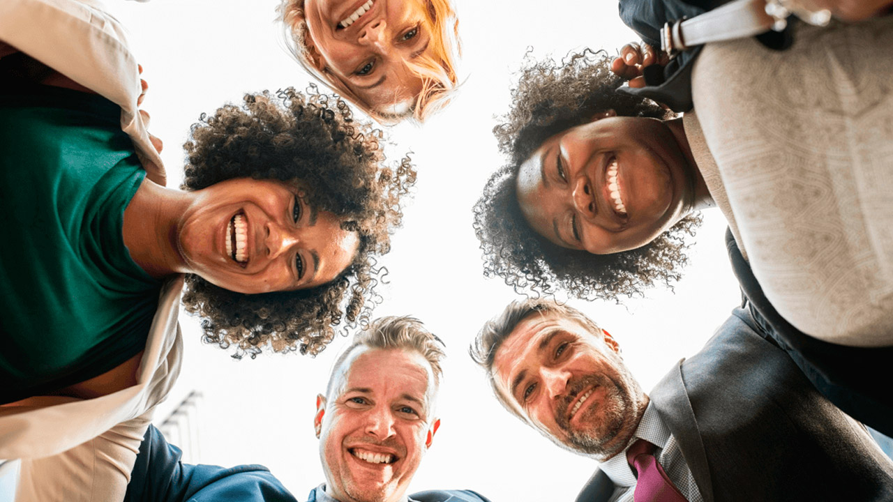 Empresas promovem felicidade corporativa e bem-estar de olho na produtividade